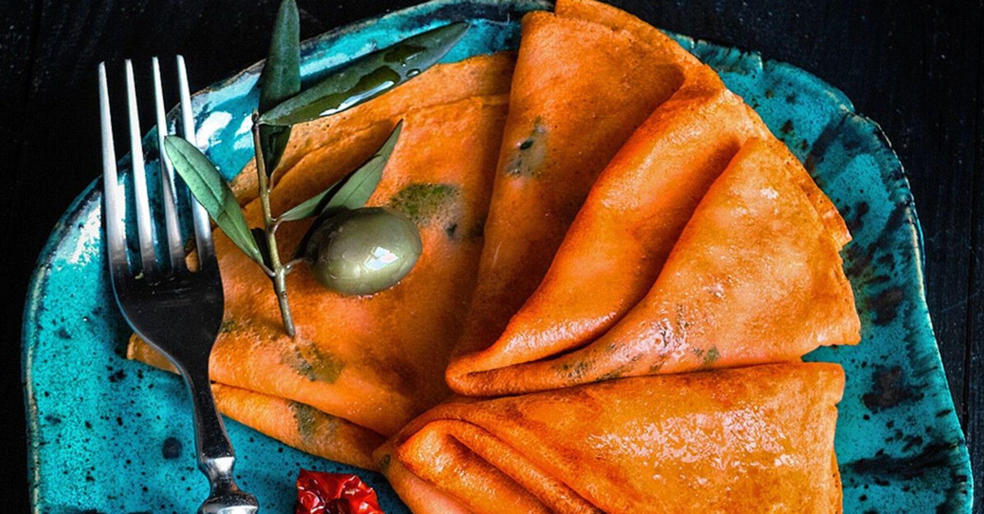 Delicious tomato pancakes: a recipe for an unusual dish