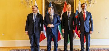 Visegrad Four meeting fails to agree on military aid to Ukraine: which countries are against it