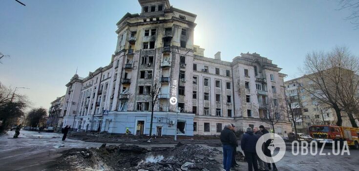 Odłamek rakiety uderzył w budynek, który przetrwał II wojnę światową.