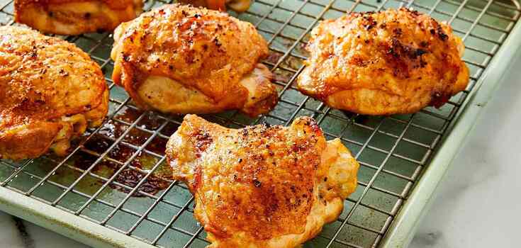 How to cook juicy chicken thighs: a quick recipe