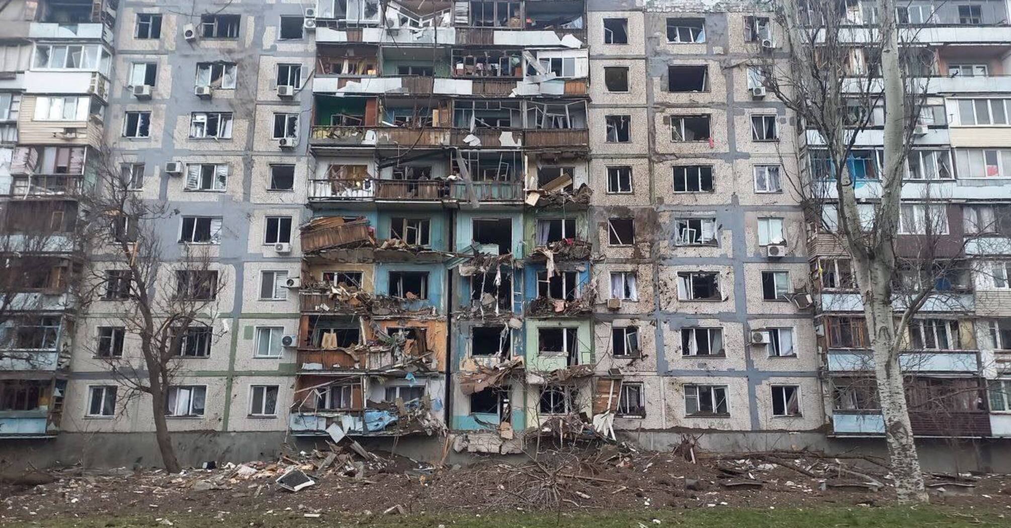 The occupiers launched 12 missiles at Zaporizhzhia: Dnipro dam and residential houses hit, there are victims