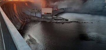 Russia strikes at Dnipro hydroelectric power plant