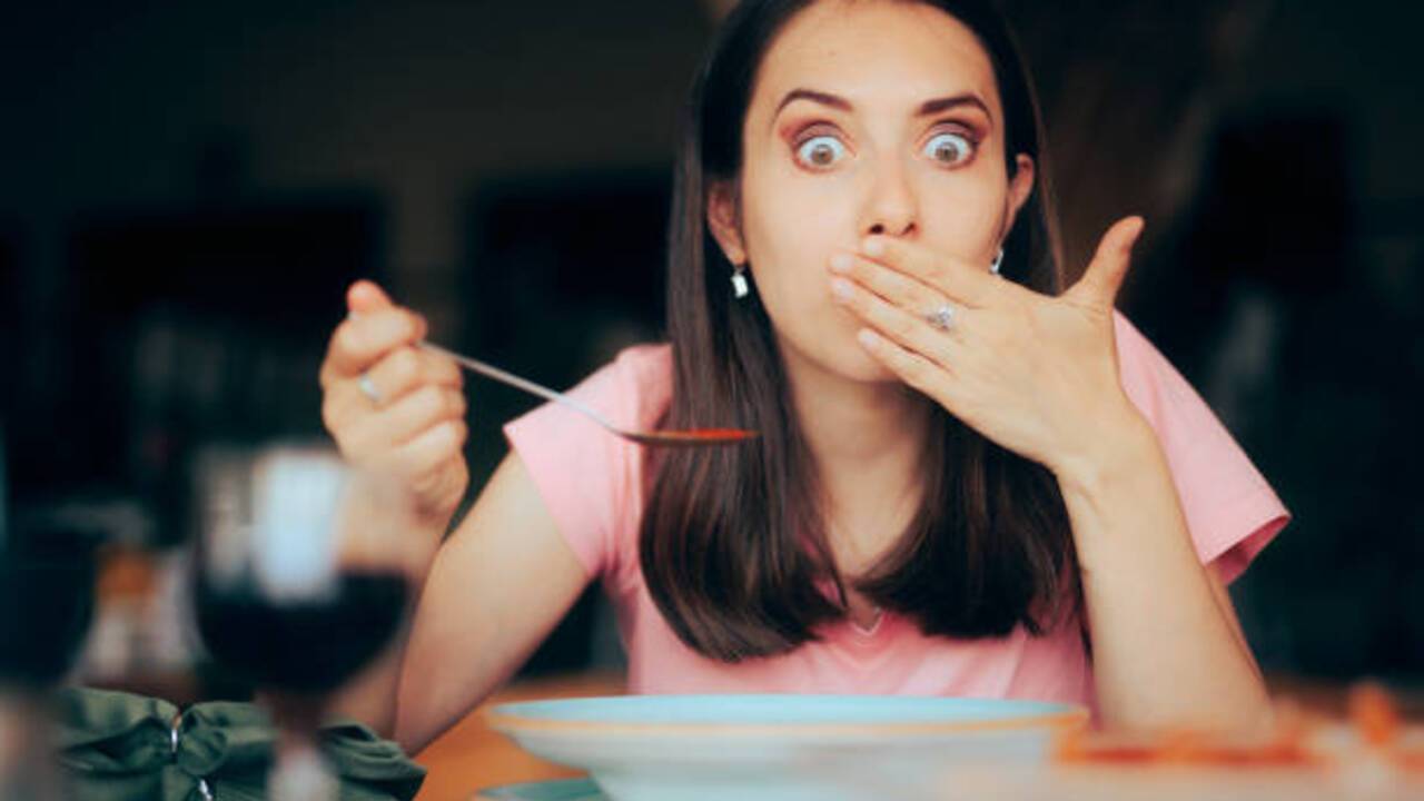 Как избавиться от икоты: 5 эффективных способов