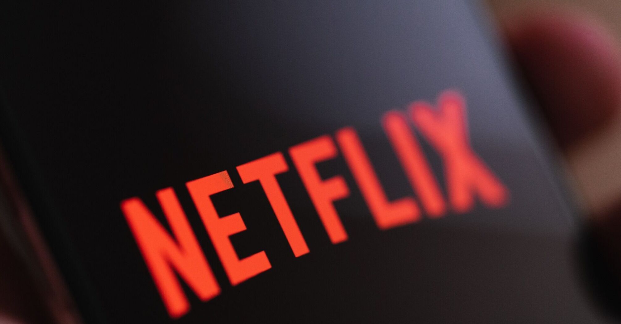 2 топових міні-серіалів Netflix, які можна подивитися на вихідних