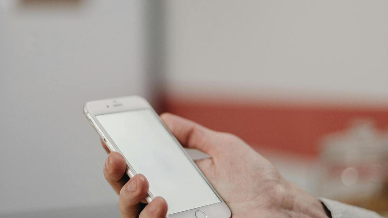 Режим энергосбережения на iPhone: преимущества и недостатки, которые следует знать