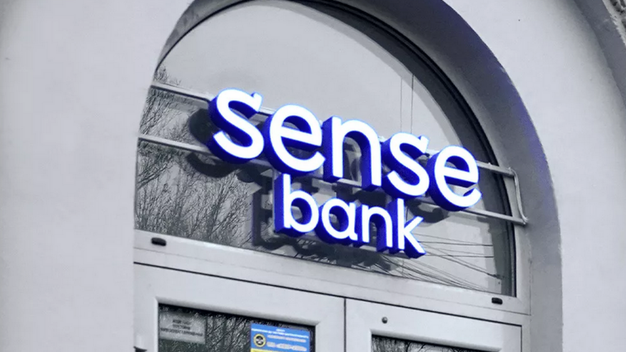 Ukraine will sell two large state-owned banks at once
