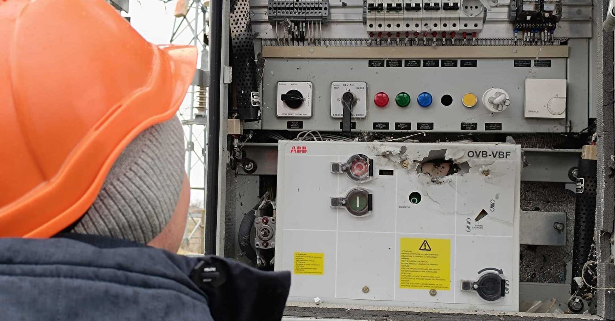 Ukraine is trying to eliminate the consequences of shelling, rolling blackouts