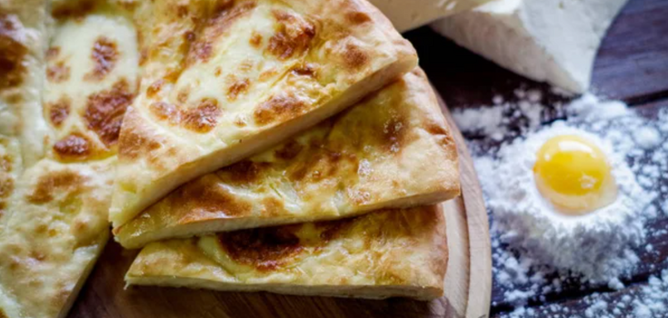 Lazy khachapuri with cheese in 15 minutes: prepared without kneading the dough