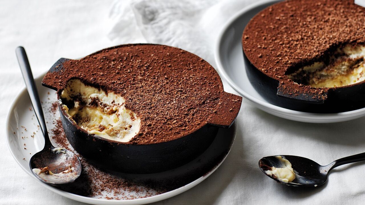 An easy three-ingredient dessert without flour, eggs and baking in 10 minutes