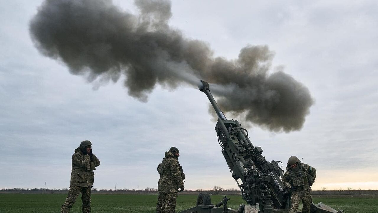 M777 howitzer