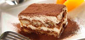 Without raw eggs, cream and cookies: the easiest tiramisu in 5 minutes