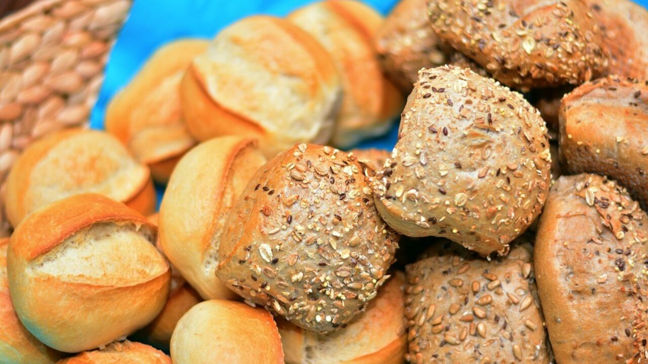 How to store buns to keep them fresh for a long time: 3 main rules