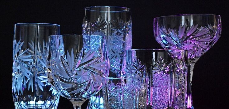 How to perfectly wash glasses to shine: no streaks left behind