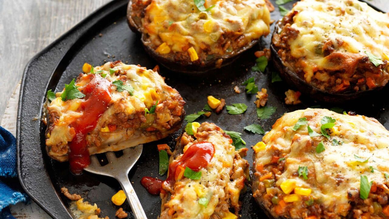 What to cook if there is some minced meat left: a quick and delicious dish