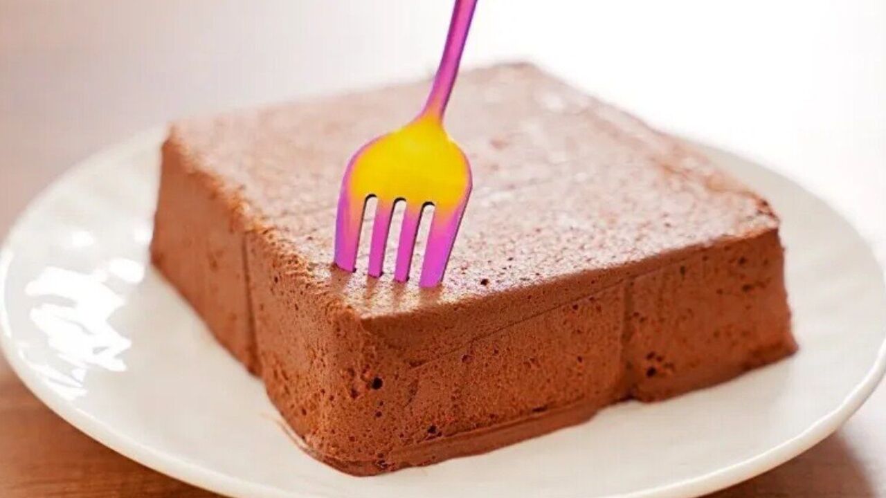 Chocolate dessert that doesn't need to be baked: freezes in the refrigerator