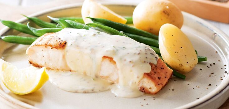 What to marinate hake in before baking: the taste of fish will pleasantly surprise you