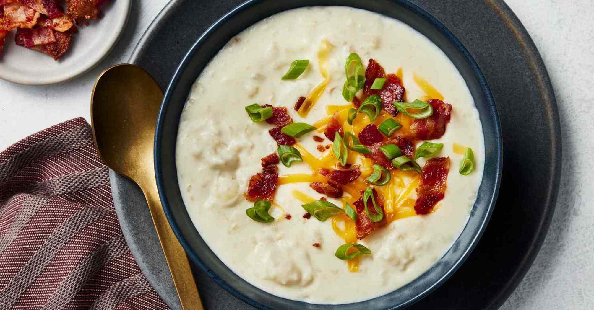 Potato soup in a new way: how to prepare a delicious restaurant dish for lunch at home