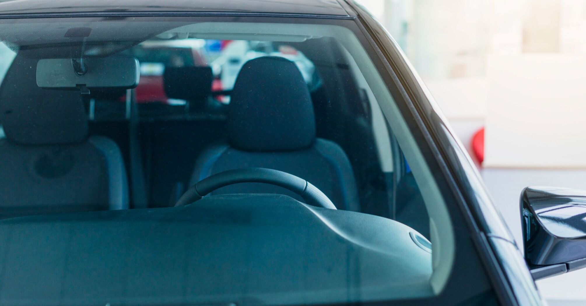 Удаление царапин на автомобильном стекле