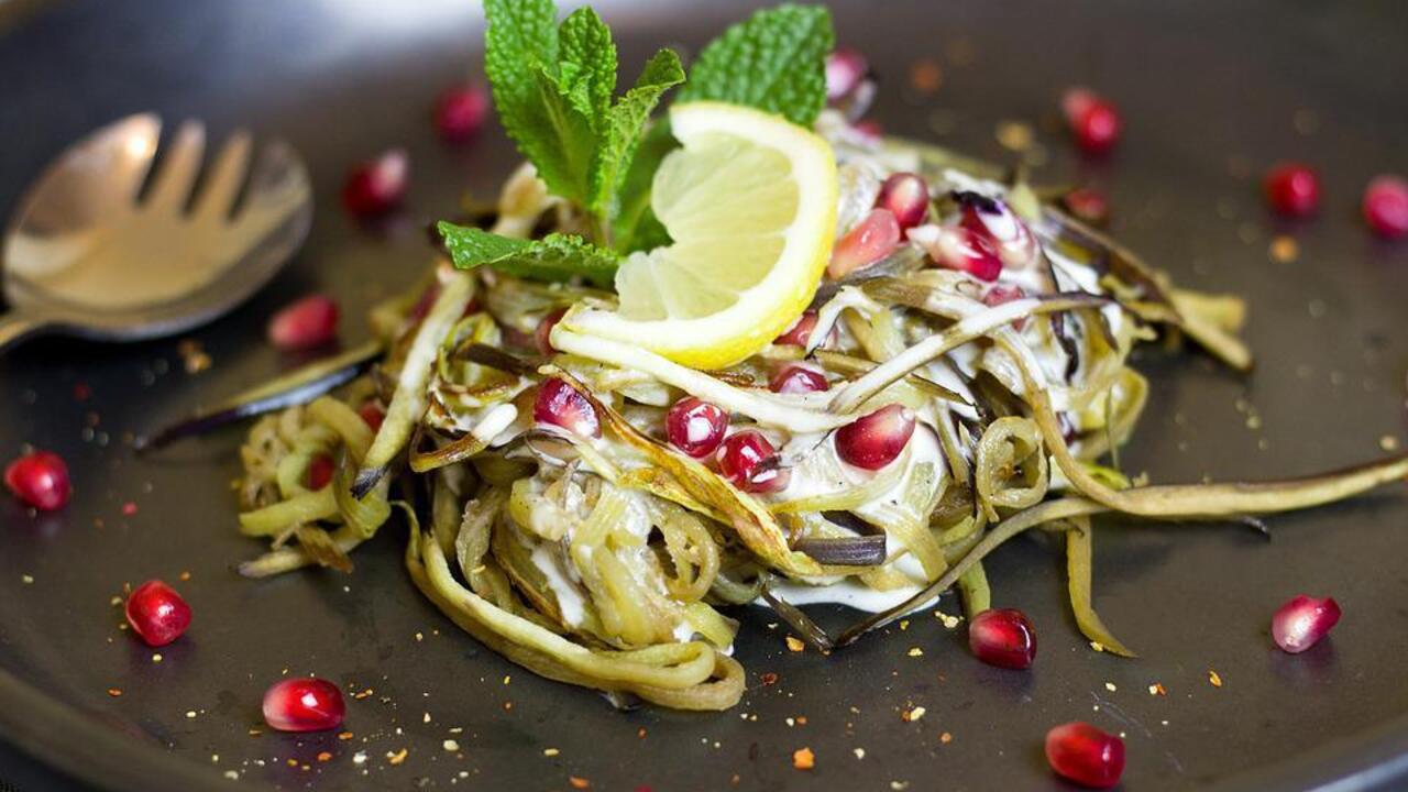 Fresh salad with zucchini and green apple: an idea shared by Hector Jimenez-Bravo