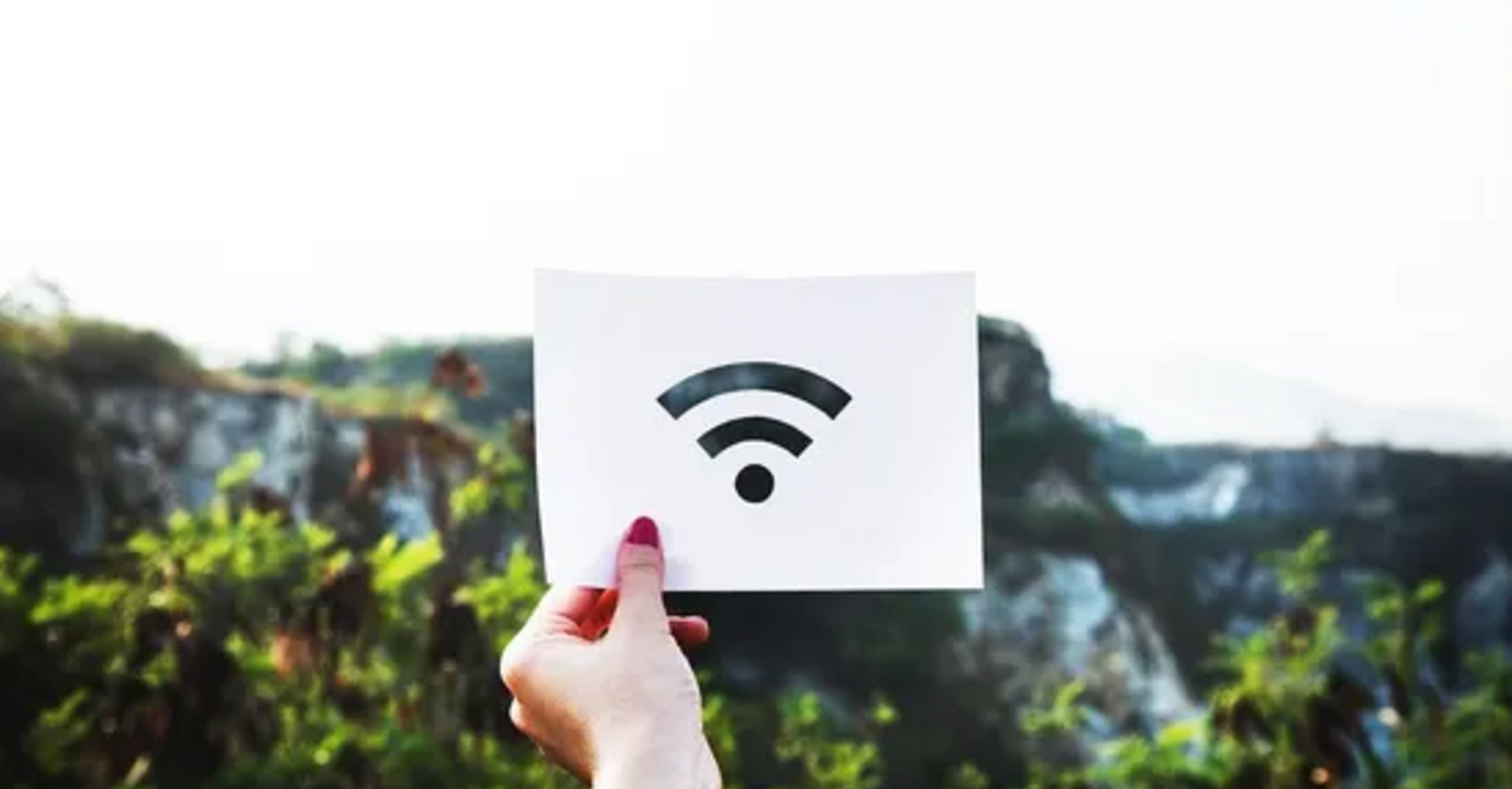 Туристів попереджають, щоб вони остерігалися "злих близнюків" Wi-Fi під час відпустки