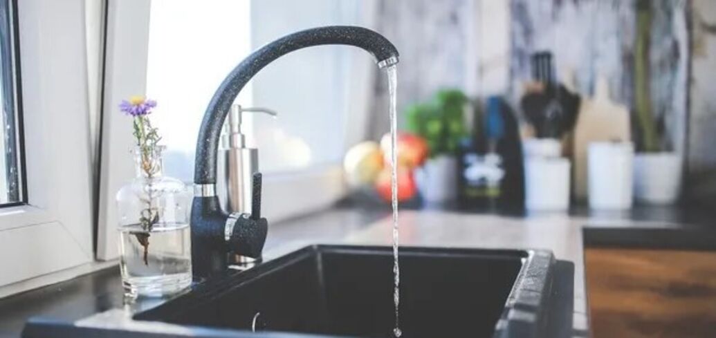 Пить водопроводную воду за границей: где можно, а где нет