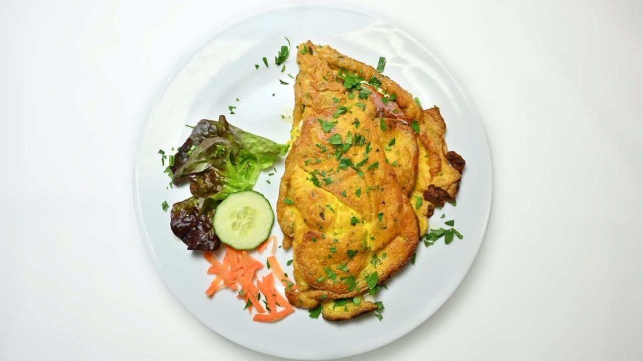 Perfect scrambled eggs in 30 seconds: no milk, sour cream, or cream