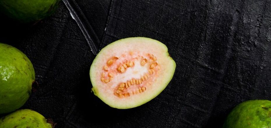 Чем полезна гуава для организма