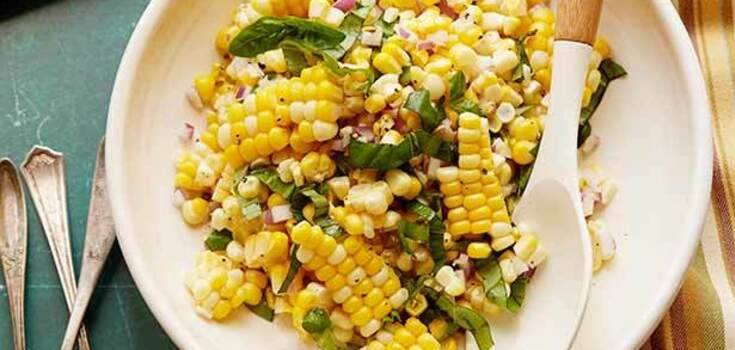 Light salad "Evening" with vegetables and chicken: definitely is not harmful to the figure