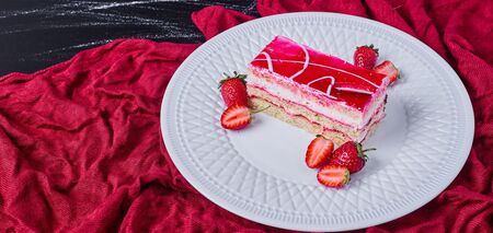 Strawberry tiramisu: a delicious recipe that even a child can handle