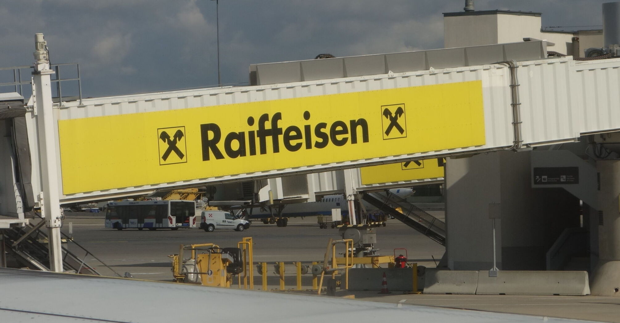 Do 2026 r. bank musi zaprzestać dokonywania płatności międzynarodowych z Rosji.