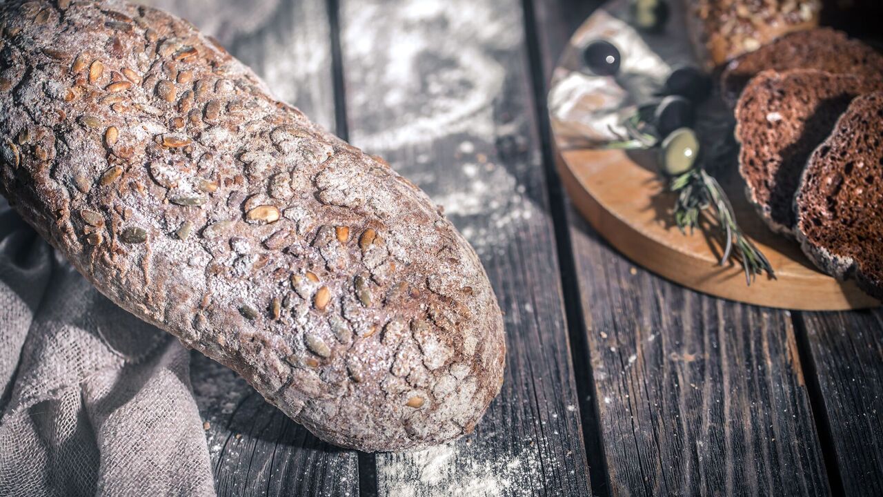 Scandinavian bread without yeast and sourdough: not only extremely tasty, but also healthy