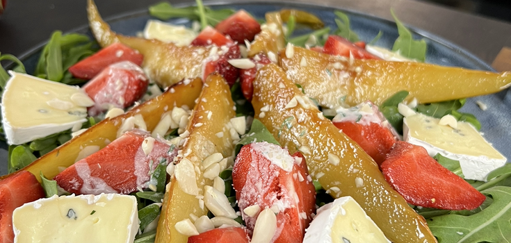 Salad with strawberries and pears: an exclusive recipe shared by Valerii Ponomar