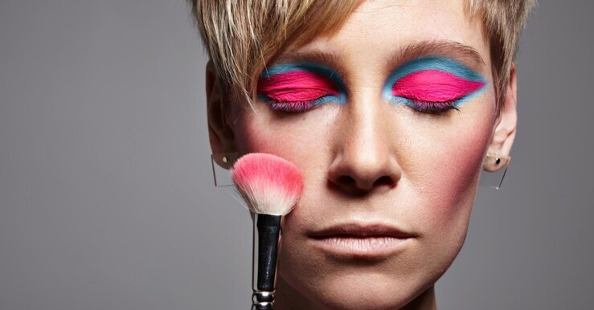 Топ-5 найнеобхідніших предметів краси на літо