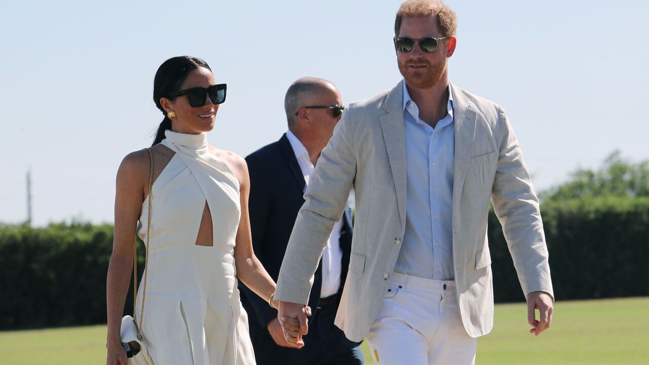 Prince Harry has finally severed ties with the royal family: he no longer considers himself British and wants to become a US citizen