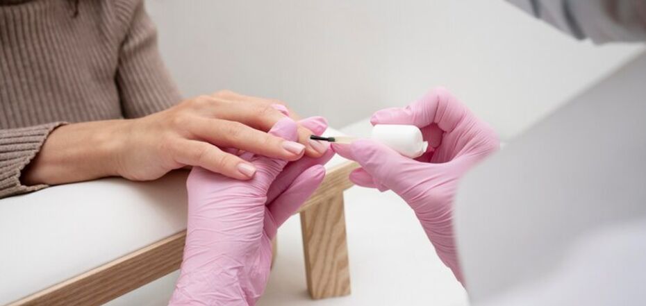 Охайний манікюр стає трендом