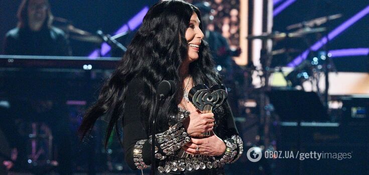 Singer Cher came to receive the award in the pants she has been wearing for 40 years. Photo