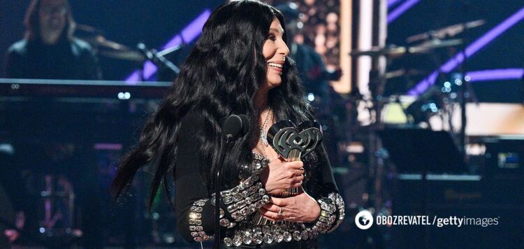 Singer Cher came to receive the award in the pants she has been wearing for 40 years. Photo
