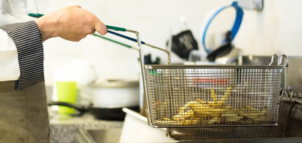 Порівняння фритюрниць та аерогрилів