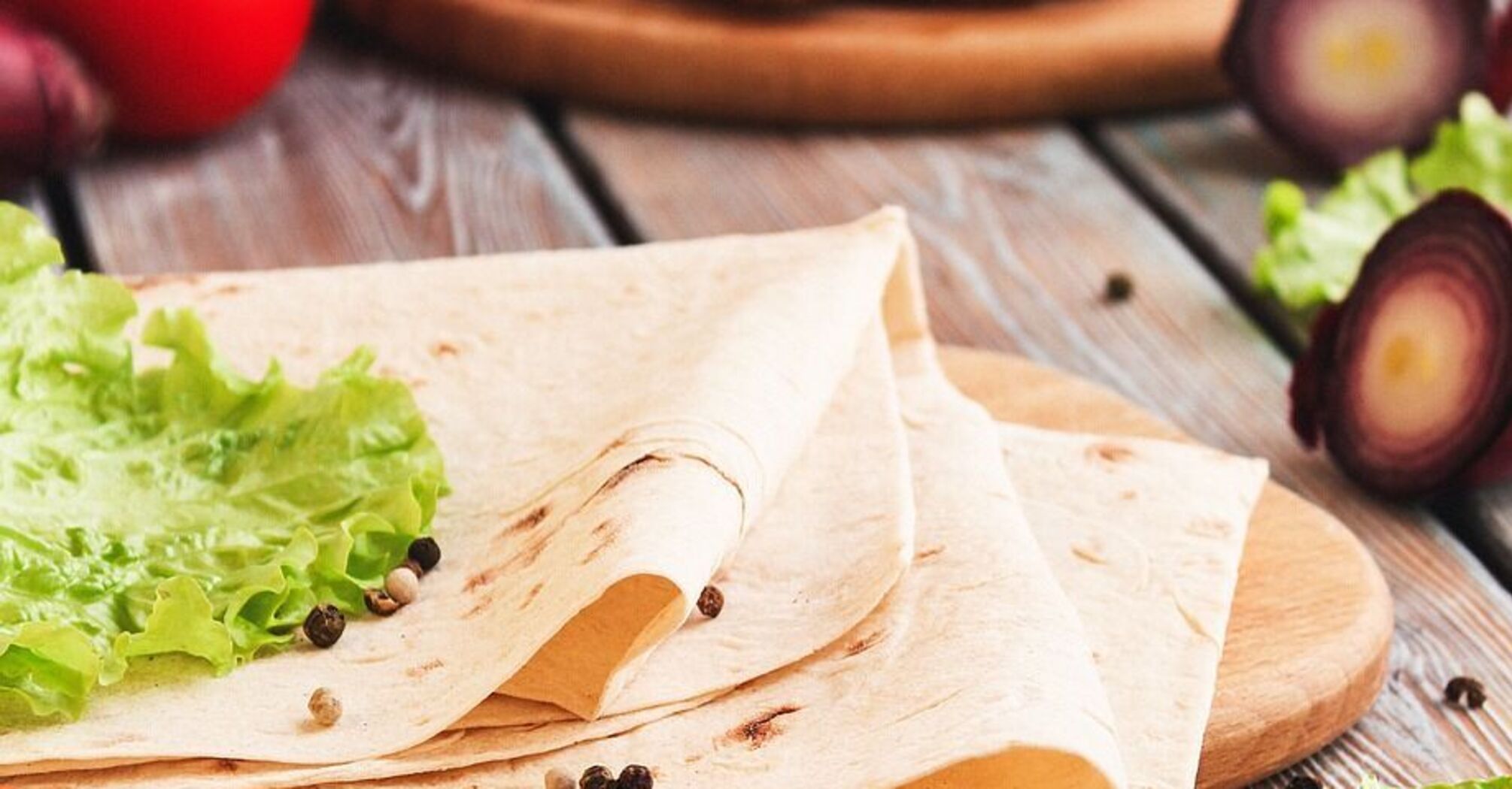 Homemade thin pita bread for shawarma: how to cook in a regular skillet