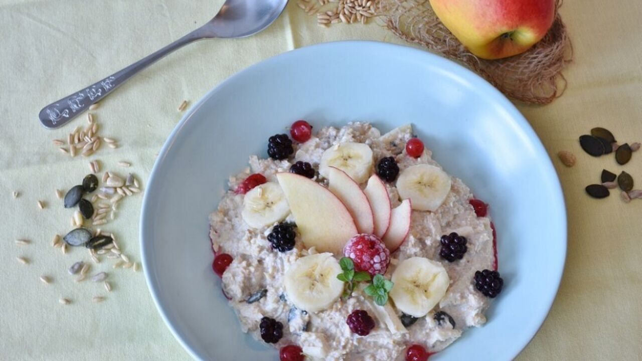 The most unhealthy cereals that are better not to eat are named: top 3