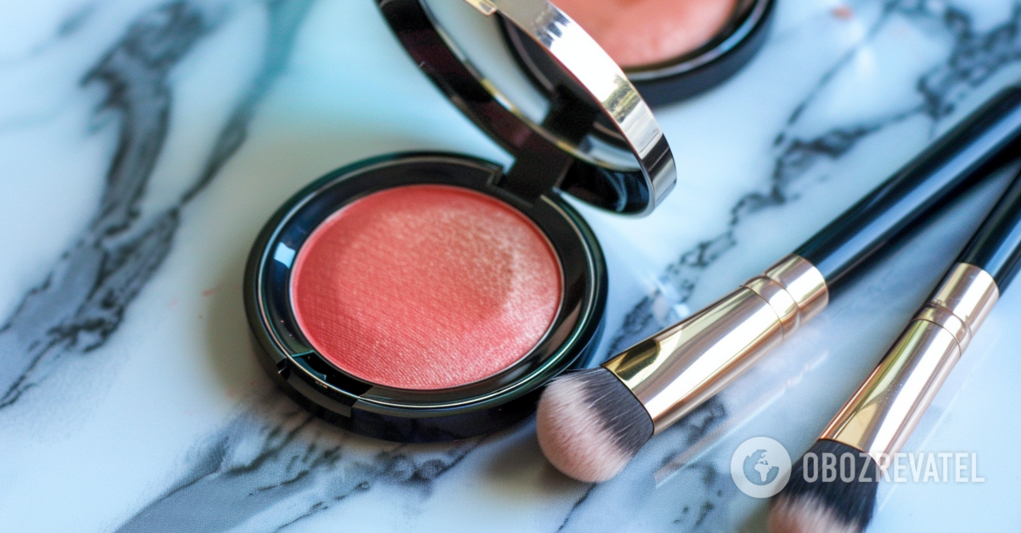 How to learn to apply blush quickly: life hack with video