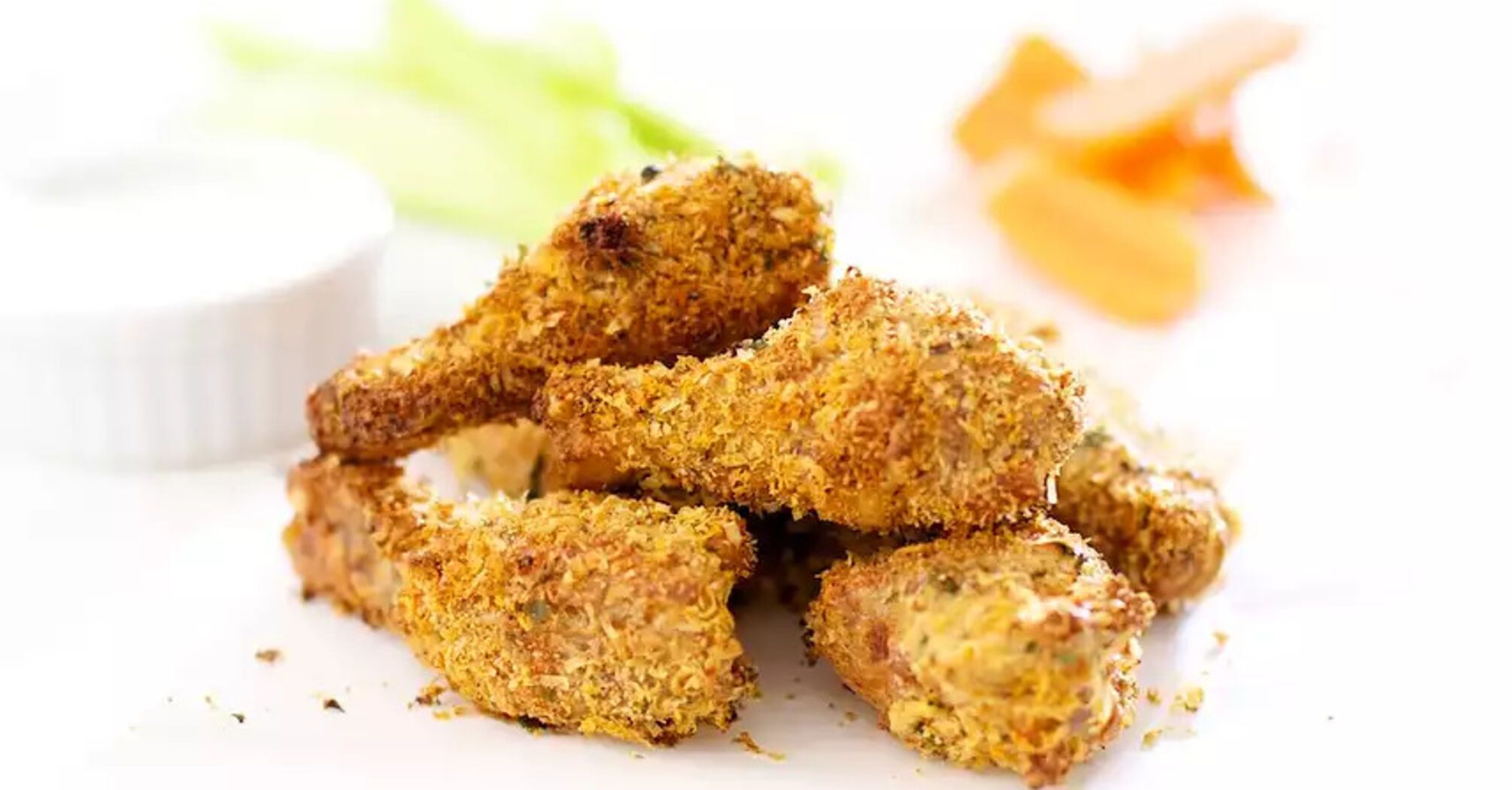 Crispy chicken wings in cheese breading for lunch: for potatoes, pasta or any porridge