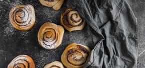 Lean buns with poppy seeds and nuts: a simple recipe