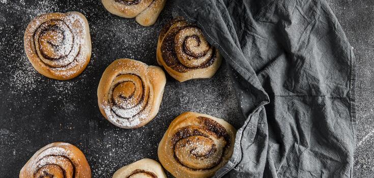 Lean buns with poppy seeds and nuts: a simple recipe