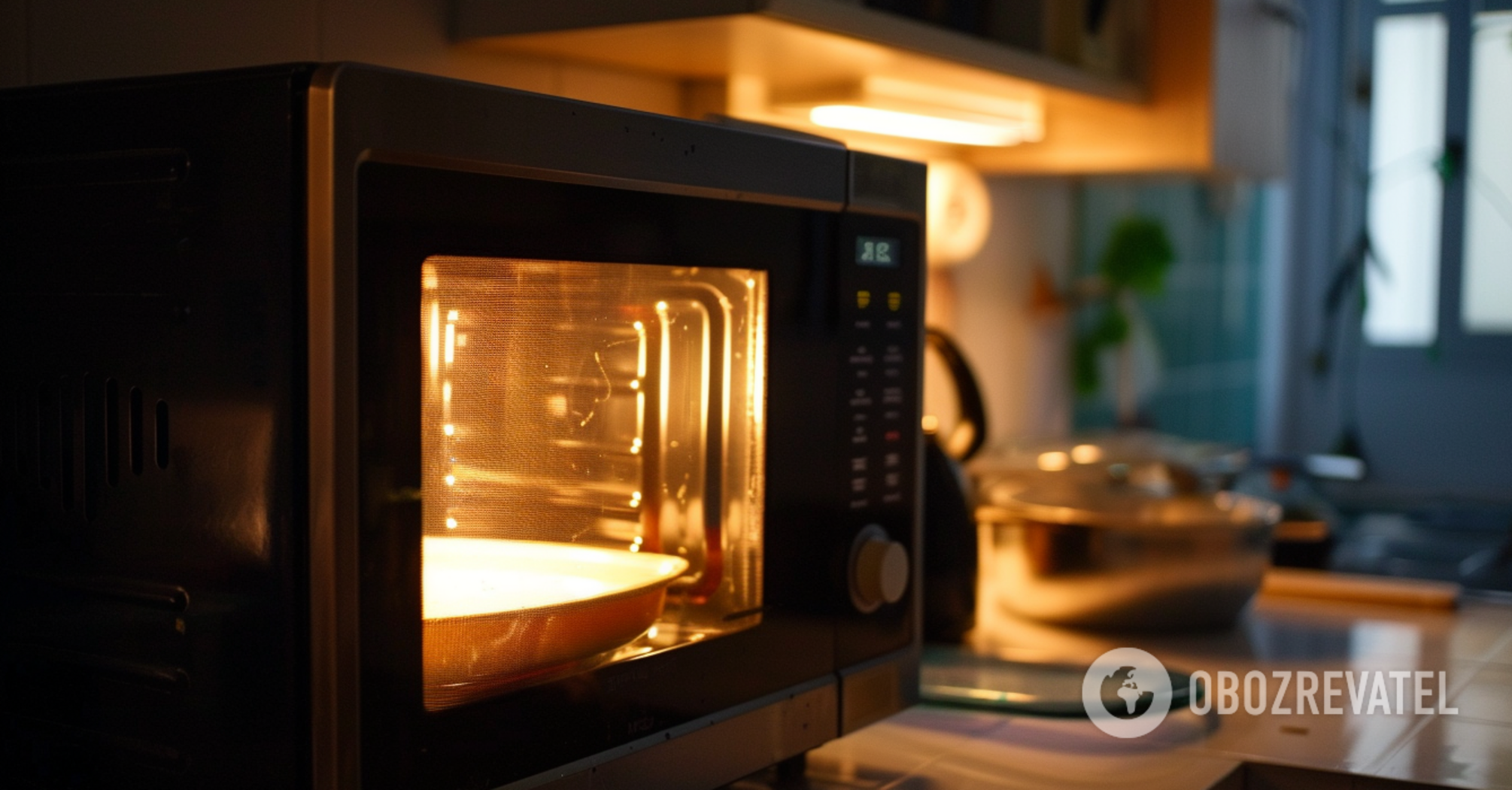 How to clean the microwave oven: three effective ways