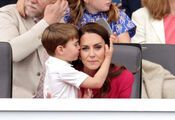Królewski ekspert podał dwa powody, dla których Kate Middleton pokazała zdjęcie księcia Louisa później niż zwykle