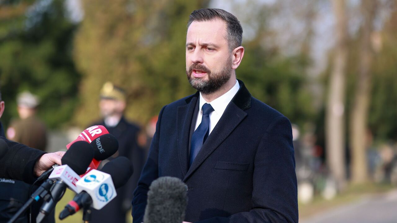 Minister Obrony Polski powiedział, że jego kraj jest gotowy pomóc w powrocie Ukraińców do służby wojskowej