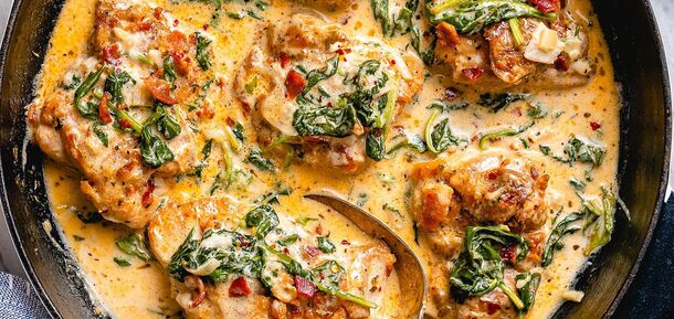 Juicy chicken fillet with cheese, spinach, and pesto for dinner: how to cook it right