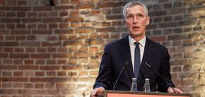 Stoltenberg żąda od Chin dobrych stosunków z Zachodem: co to ma wspólnego z Ukrainą