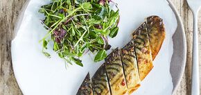 How to bake mackerel deliciously: an original recipe